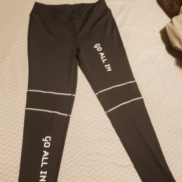 Black and White Go All In Yoga Pants Bottoms M - Picture 1 of 2